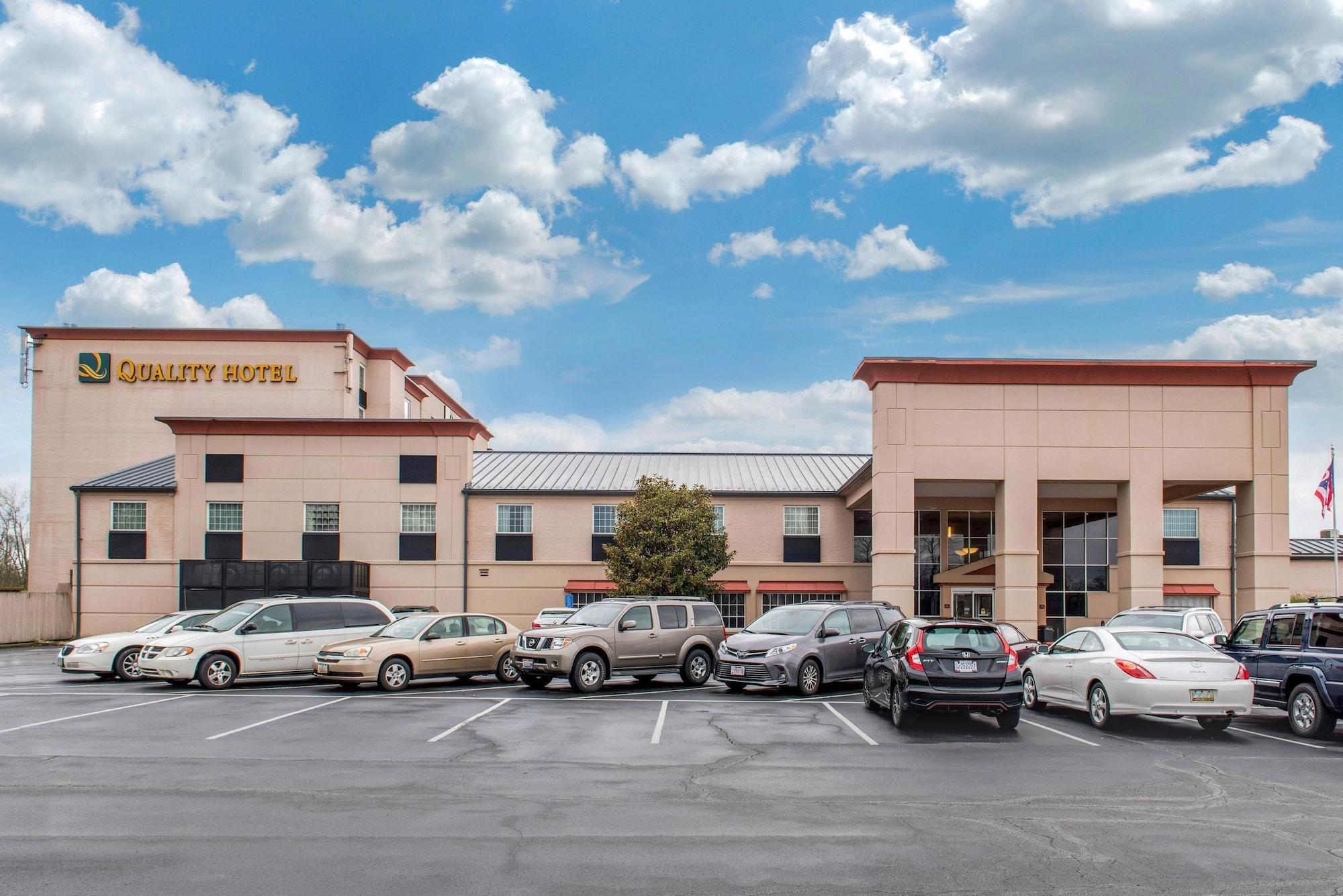 Vista Exterior Quality Hotel Conference Center Cincinnati Blue Ash