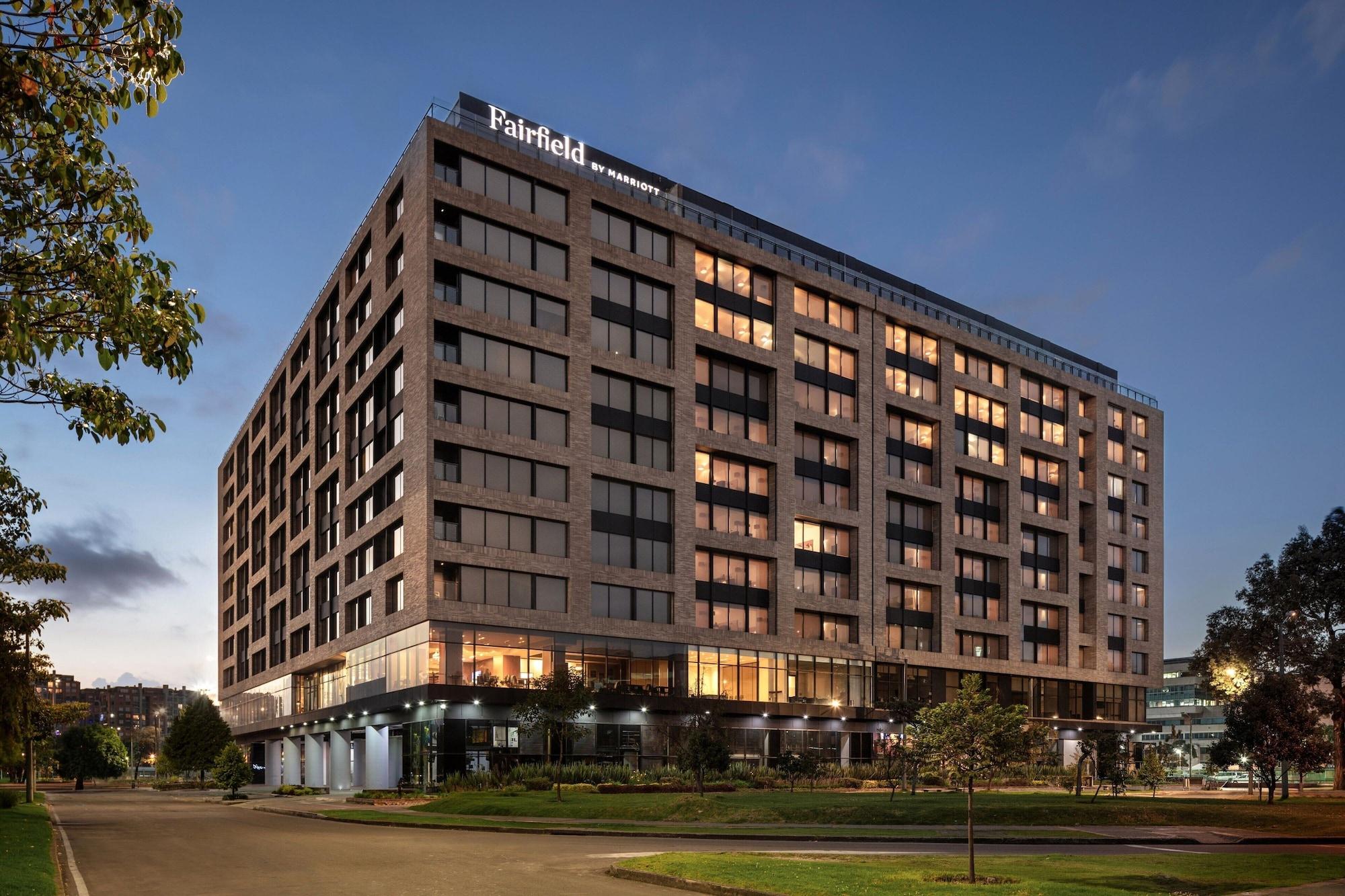 Vista Exterior Fairfield by Marriott Bogota Embajada