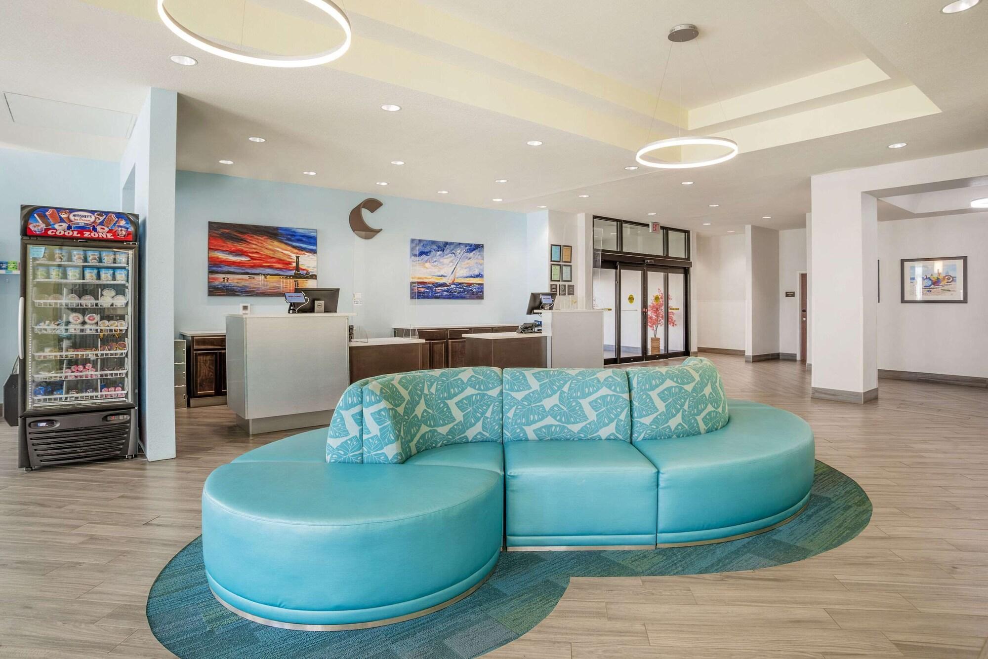 Vista Lobby Comfort Inn & Suites Gulf Shores East Beach near Gulf State Park