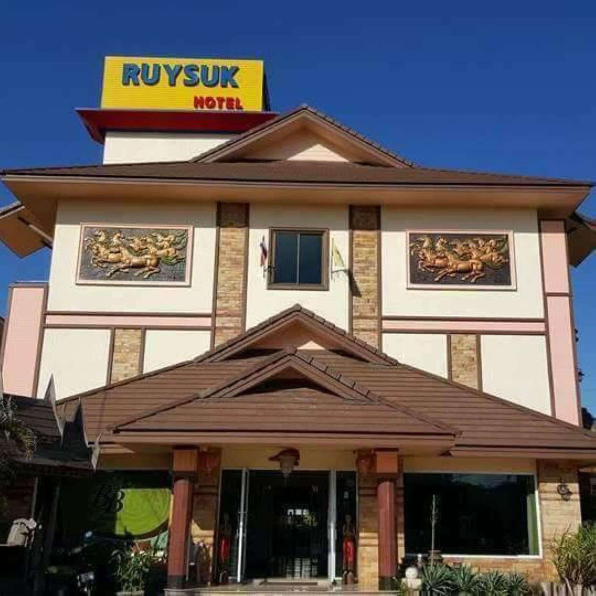 Varios Ruysuk Hotel & Swimming Pool