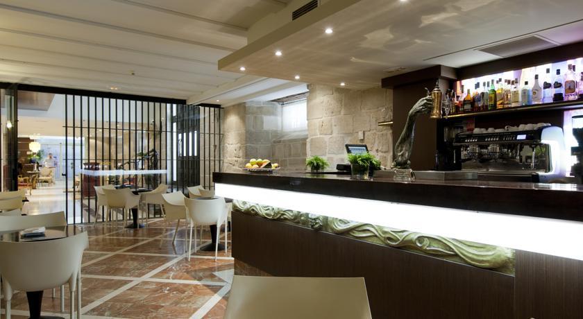 Bar/Salón Hotel Rice Palacio de los Blasones