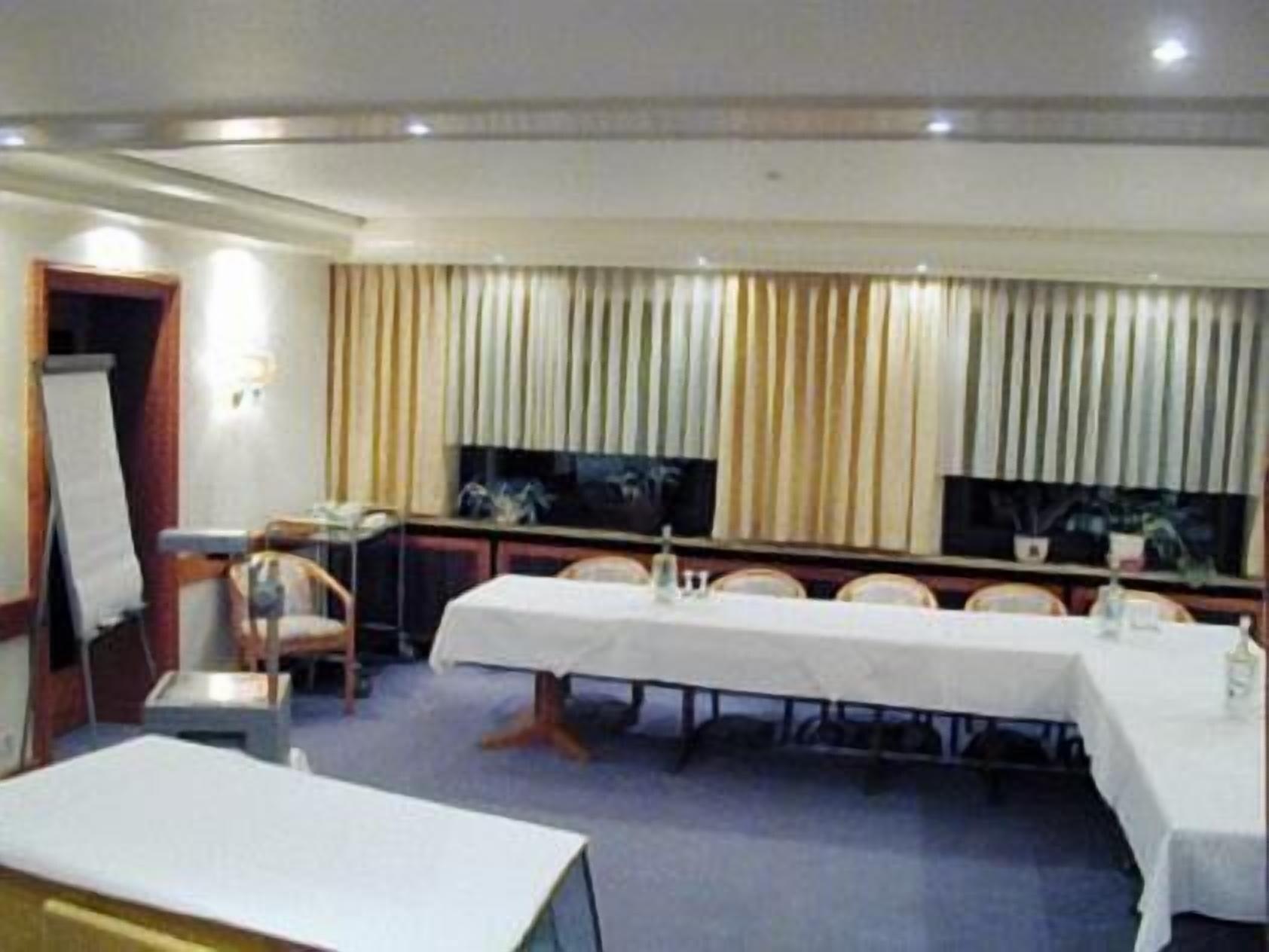 Sala de Reuniones Hotel Adler