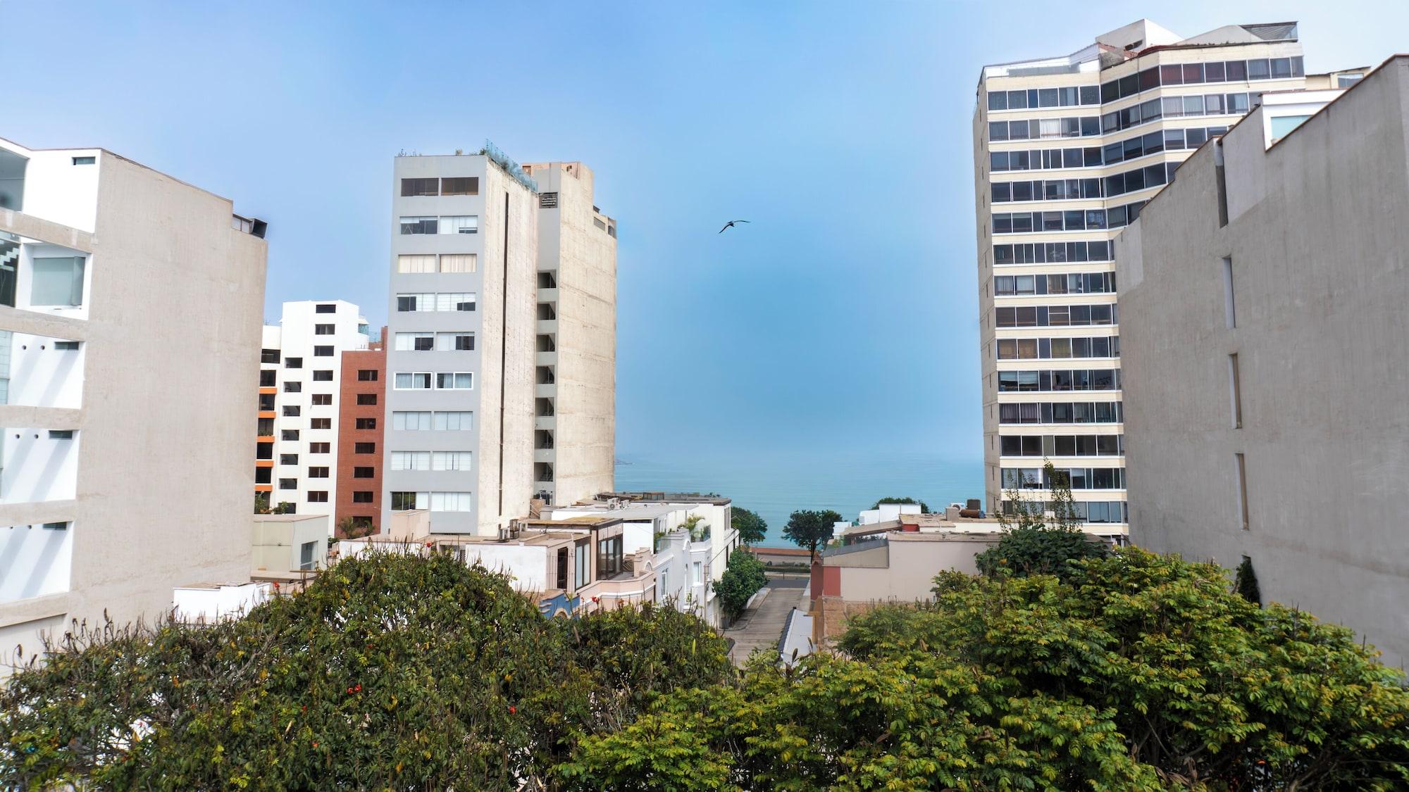 Vista Exterior Hotel Ferre Miraflores