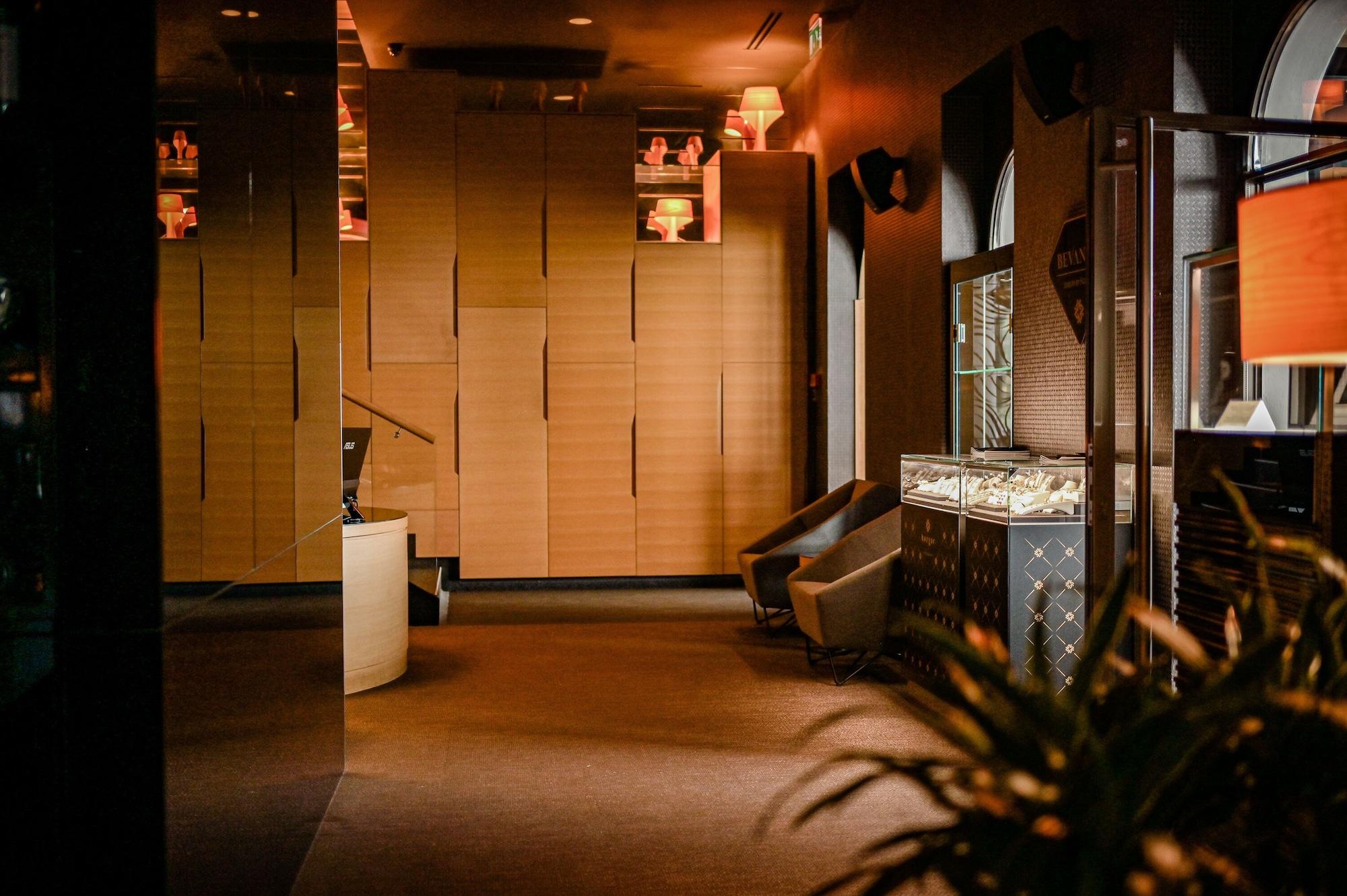 Vista Lobby Bevanda Hotel & Restaurant - Unique Adriatic