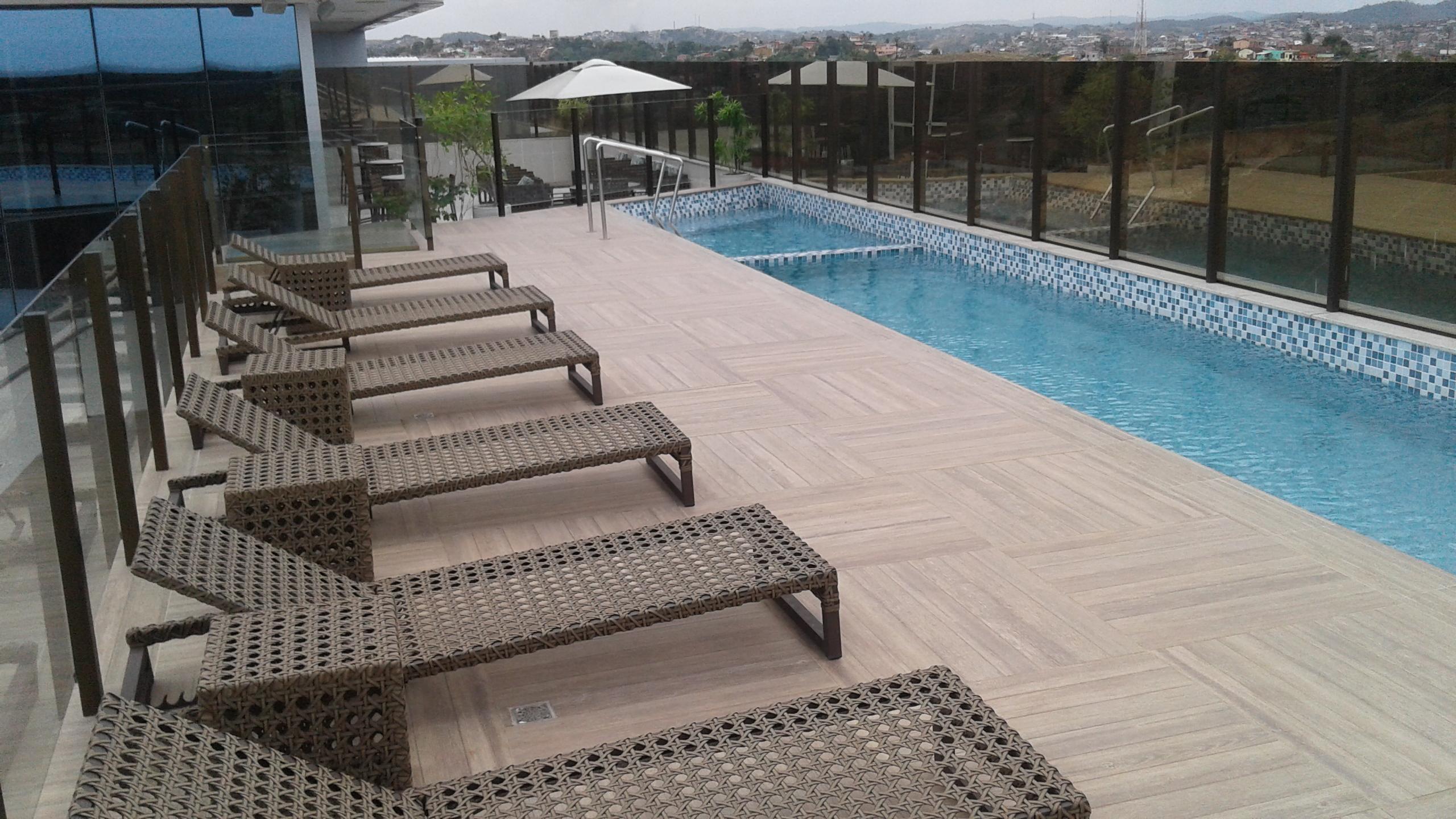 Vista Piscina Intercity Suape Costa Dourada