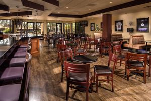 Alojamiento - DoubleTree by Hilton Carson