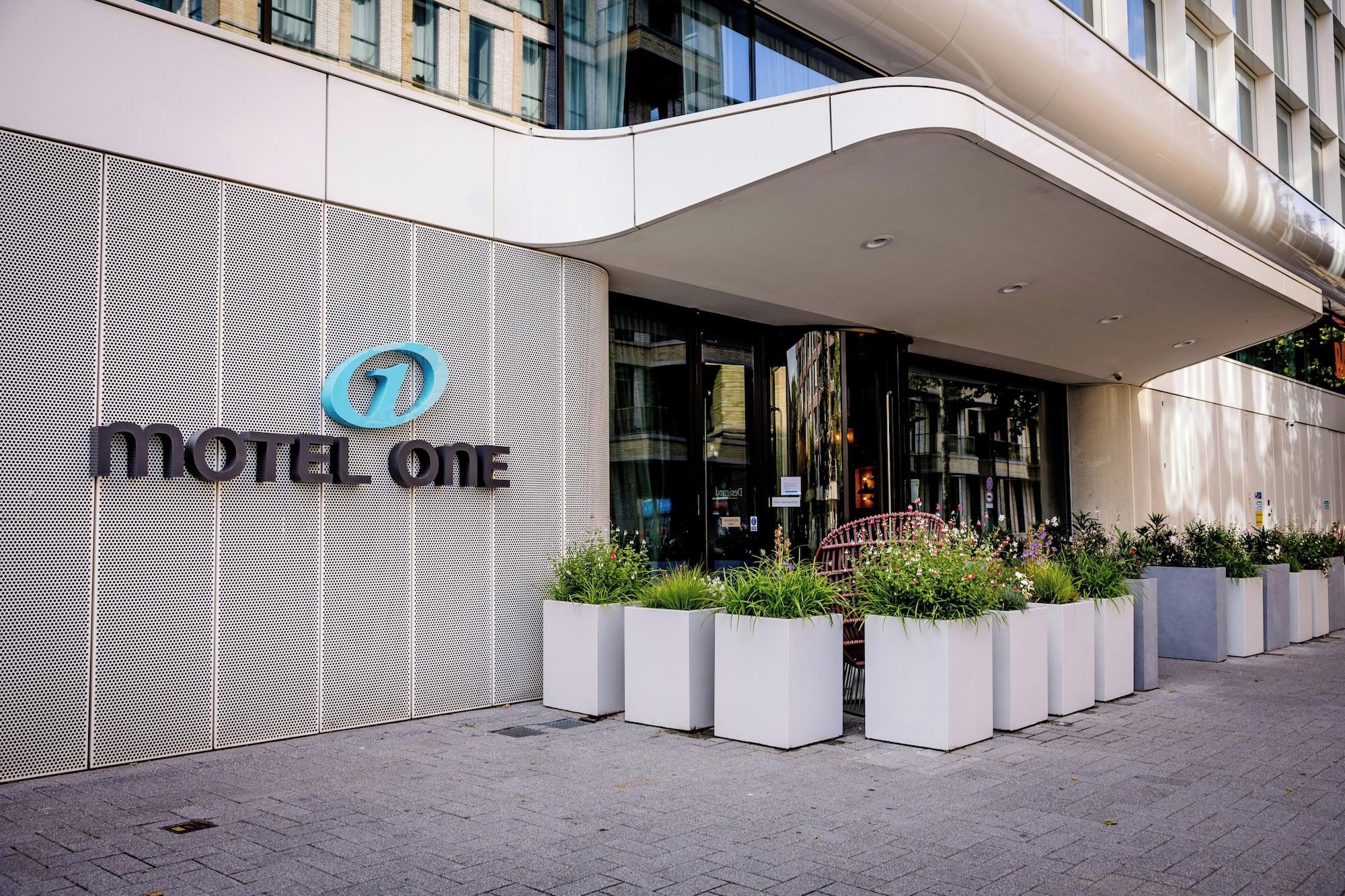 Vista Exterior Motel One Amsterdam