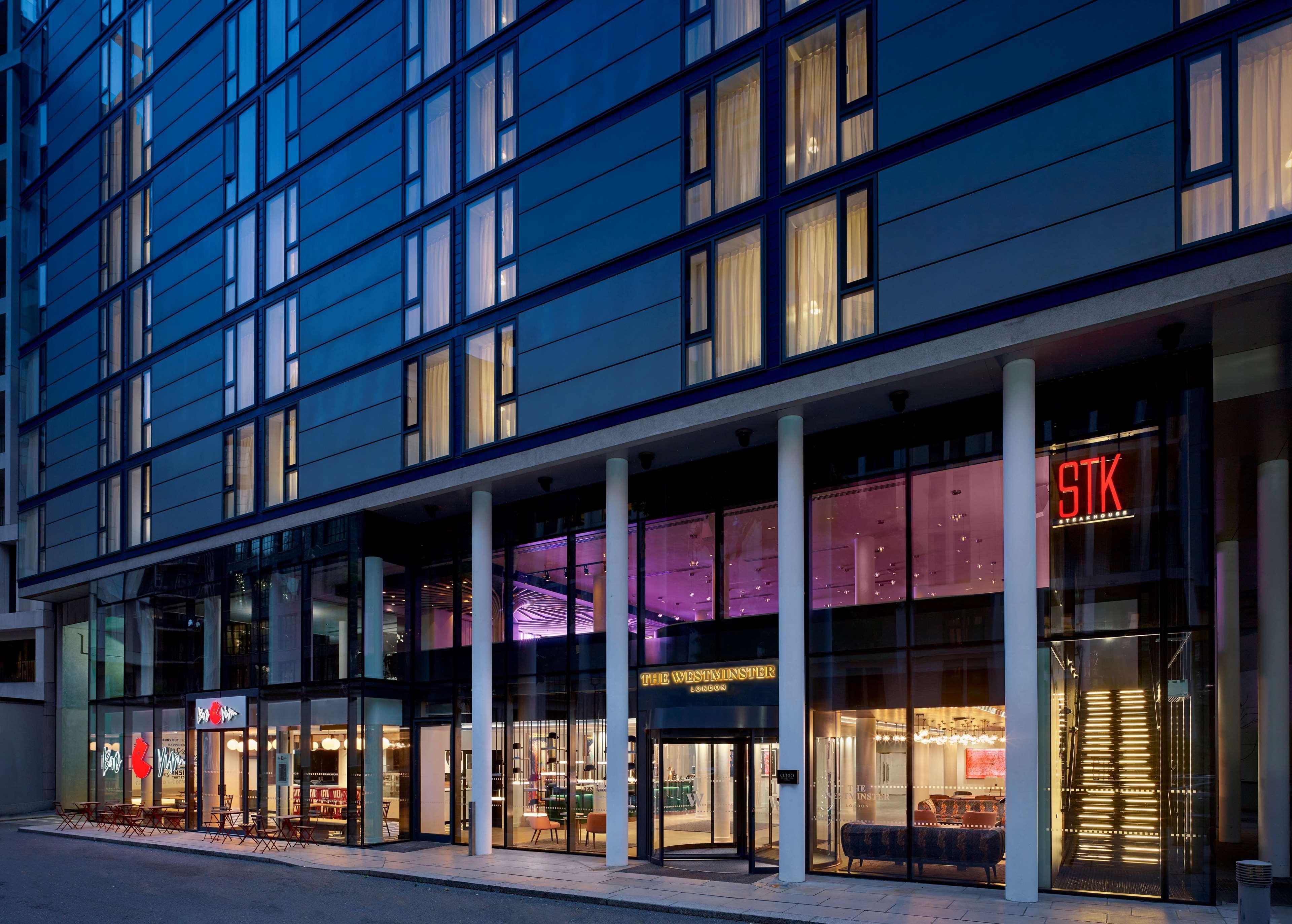 Vista Exterior The Westminster London, Curio Collection by Hilton