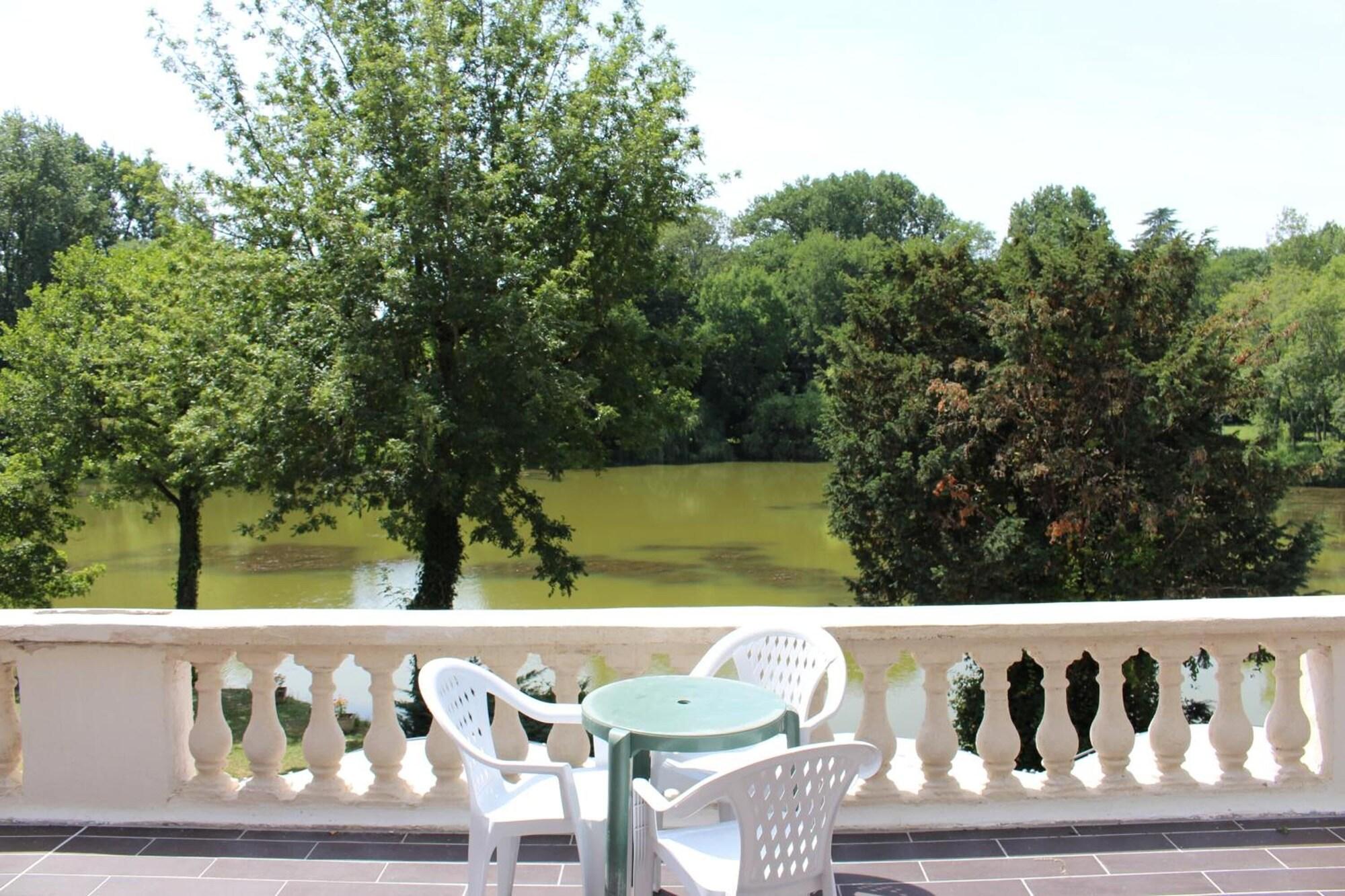 Equipamiento de Habitación L'Etang des Reynats