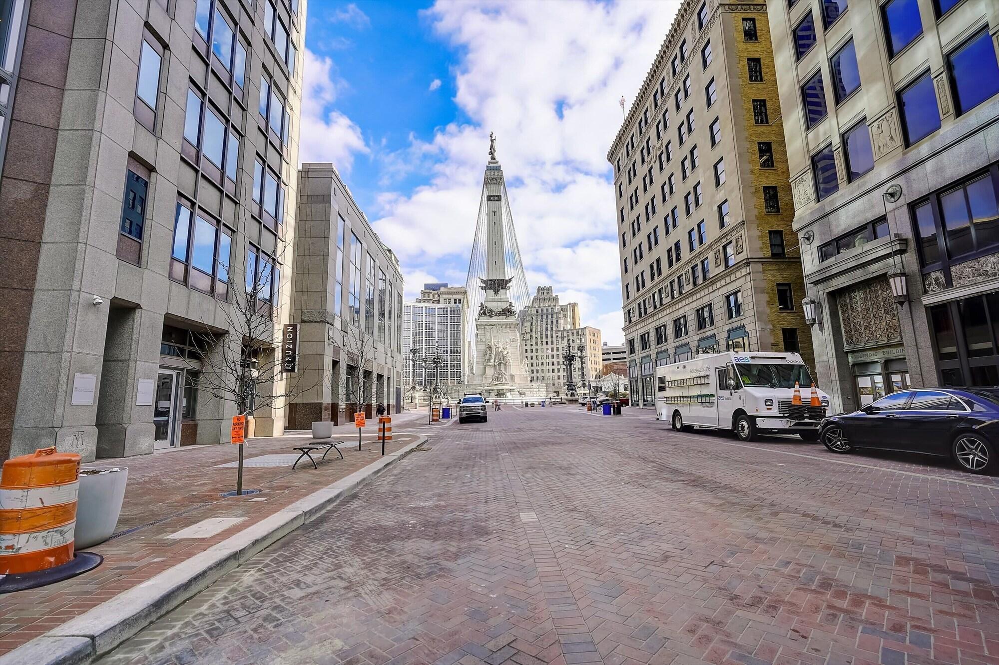 Varios TWO CozySuites Apt w Skybridge Access 3