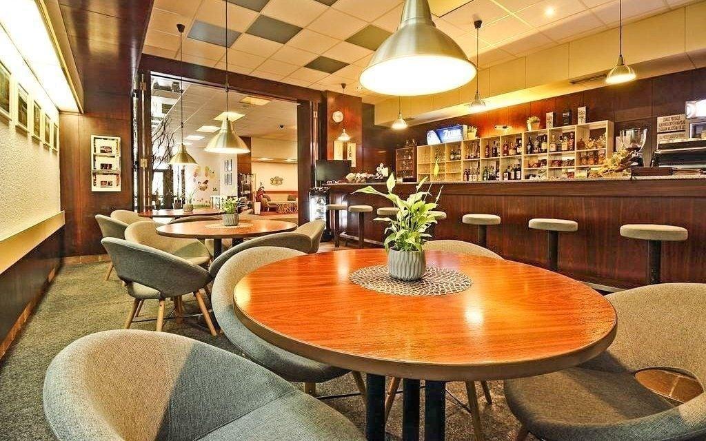 Bar/Salón Hotel Adamantino