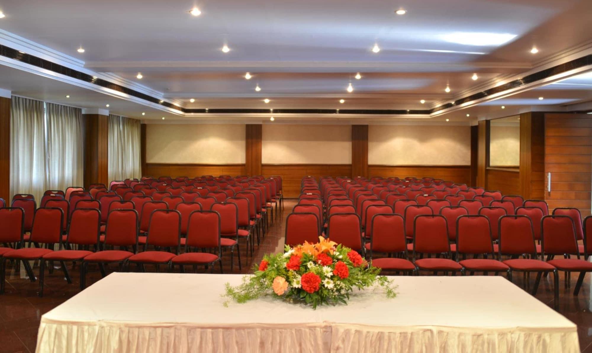 Sala de Reuniones The Fern Kesarval Hotel & Spa Verna Plateau, Goa