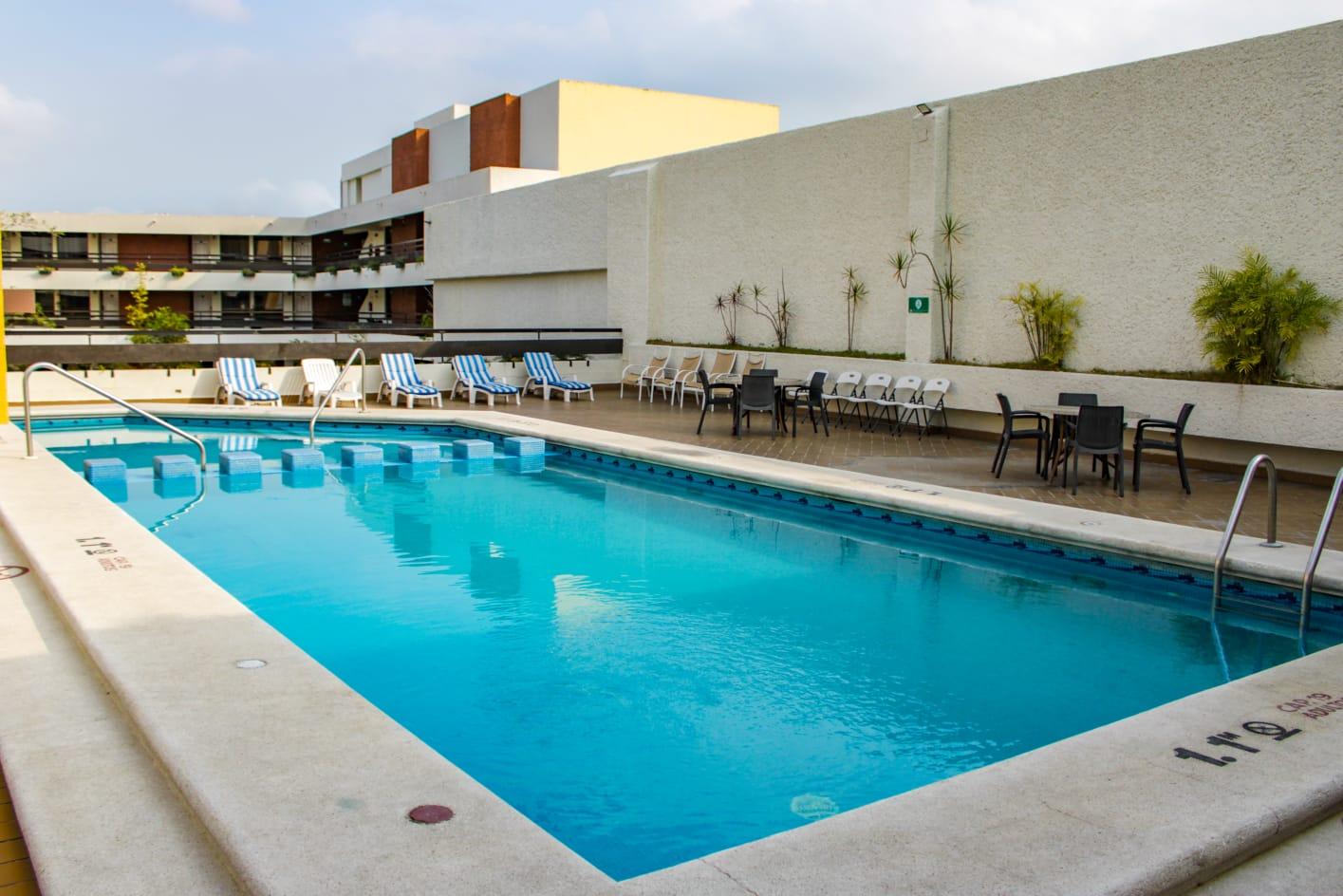 Vista Piscina Hafersons Inn