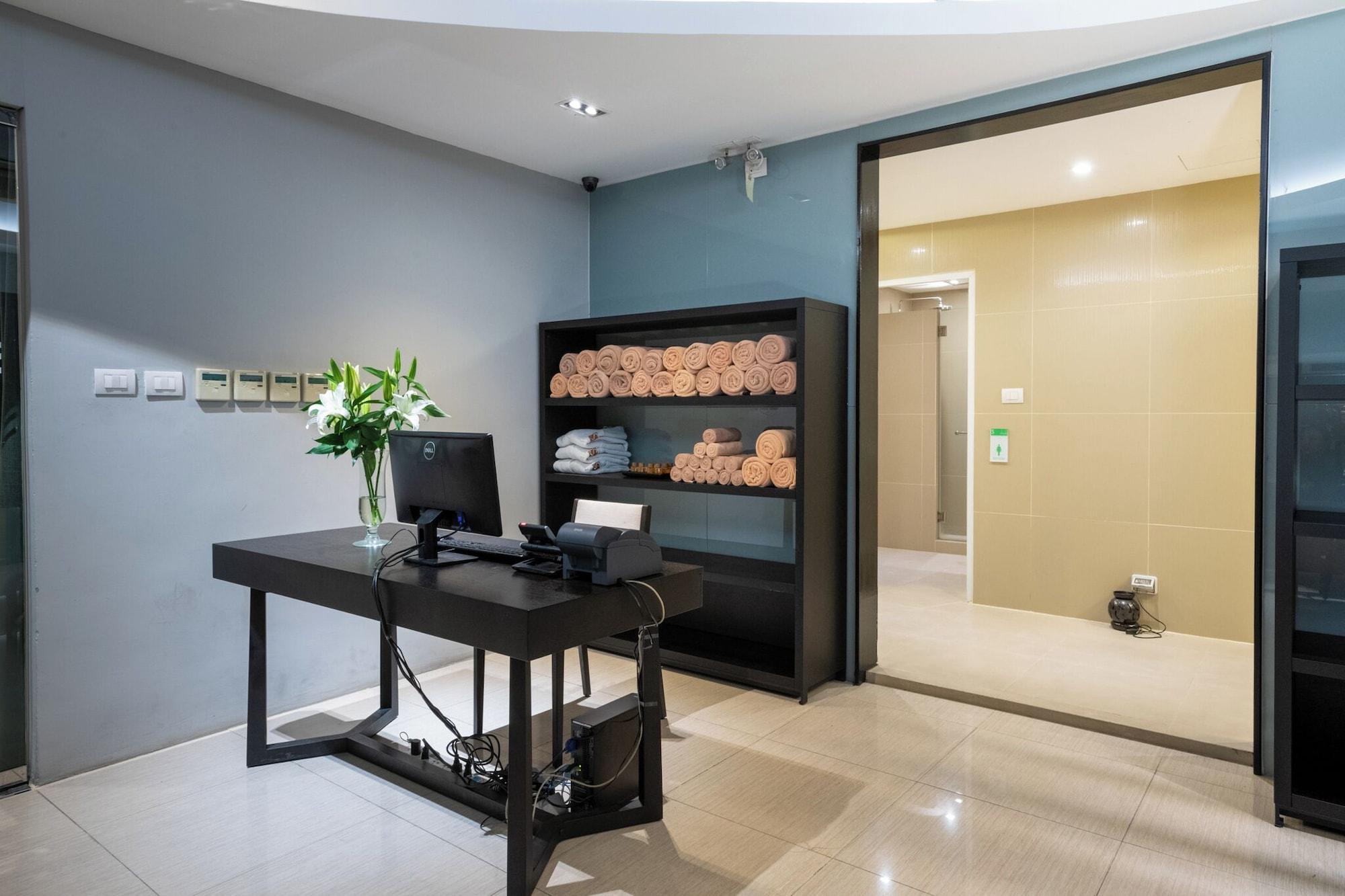 Gimnasio S Ratchada Leisure Hotel