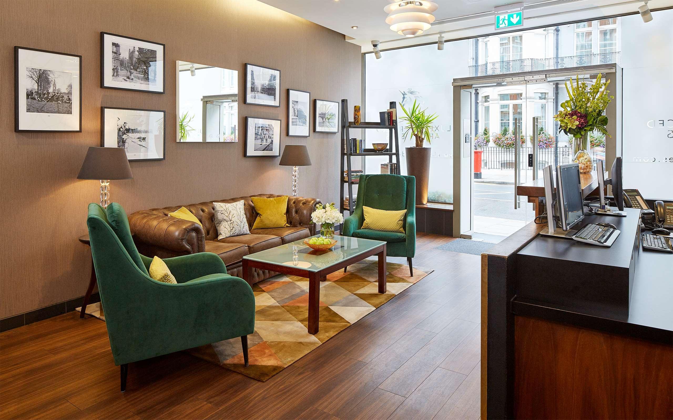 Vista Lobby Cheval Harrington Court at South Kensington