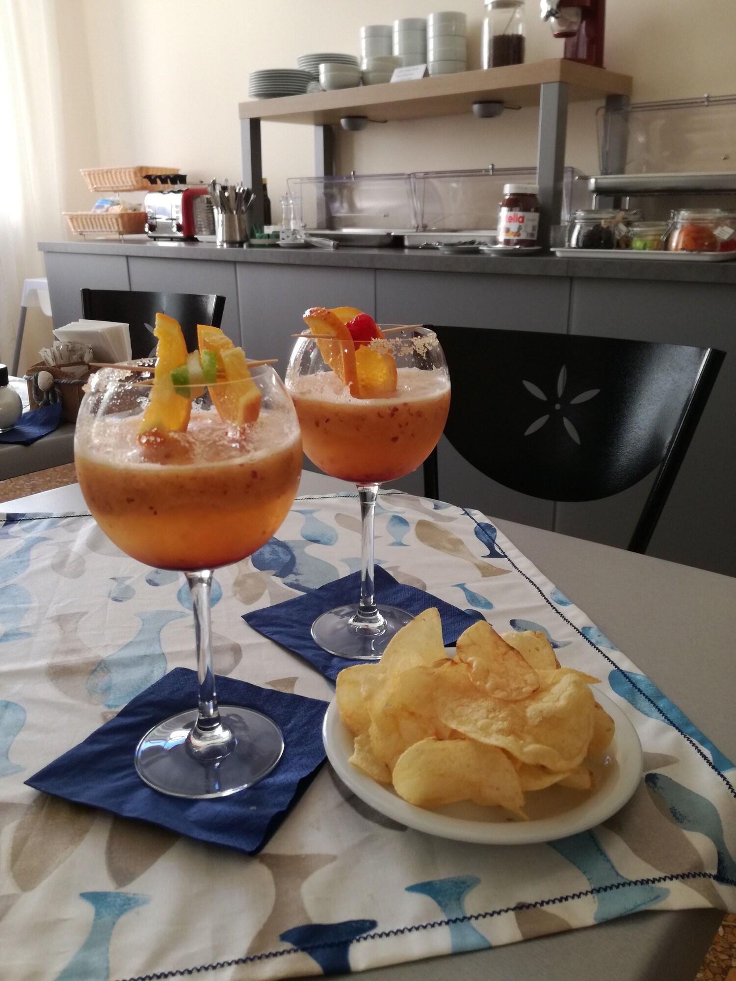 Bar/Salón Hotel Cairoli