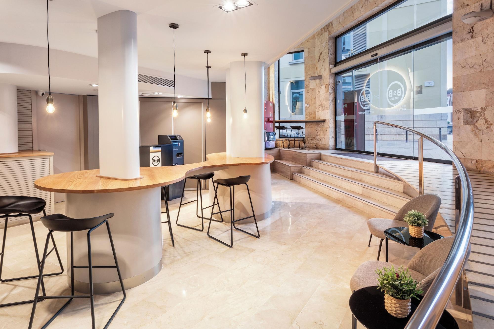 Vista Lobby B&B Hotel Tarragona Centro Urbis