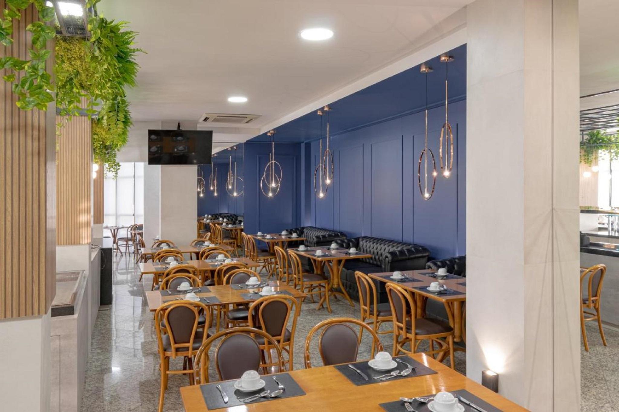 Restaurant Mogano Premium Hotel