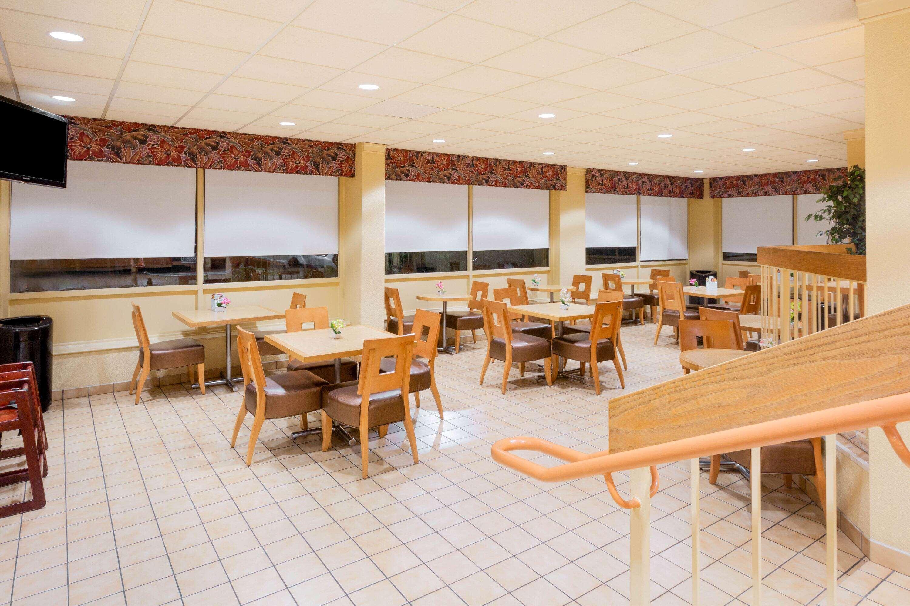 Restaurant CLT Airport Inn & Suites