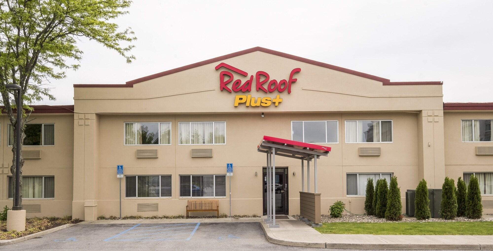 Varios Red Roof PLUS+ Poughkeepsie