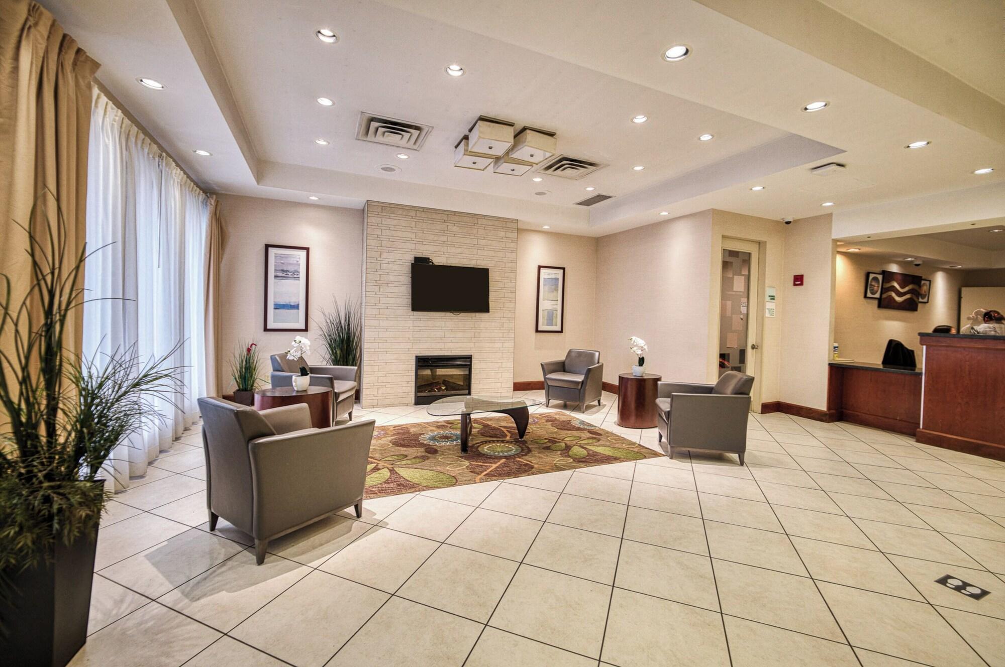 Vista Lobby Amenida Residences