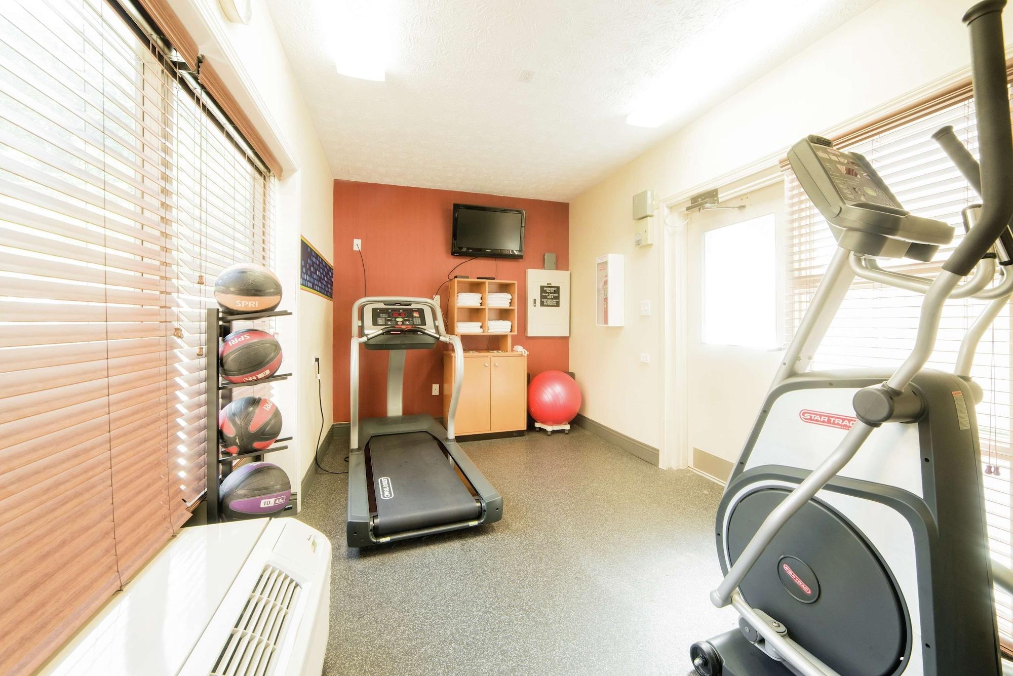 Gimnasio Hampton Inn Caryville-I-75/Cove Lake-State Park