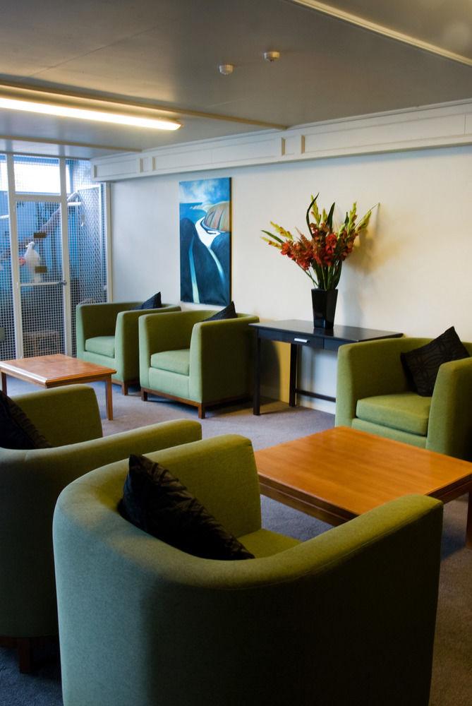 Vista Lobby Quality Inn Angus