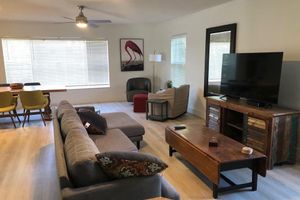 Alquiler Vacacional - Private Beach 1 block away! Family sized condo with amazing patio