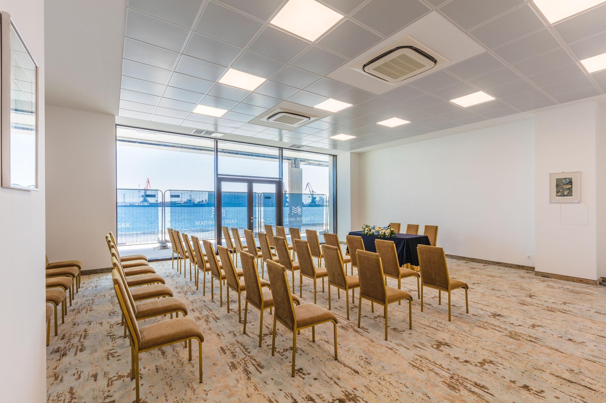 Sala de Reuniones DAS Marina Burgas Hotel