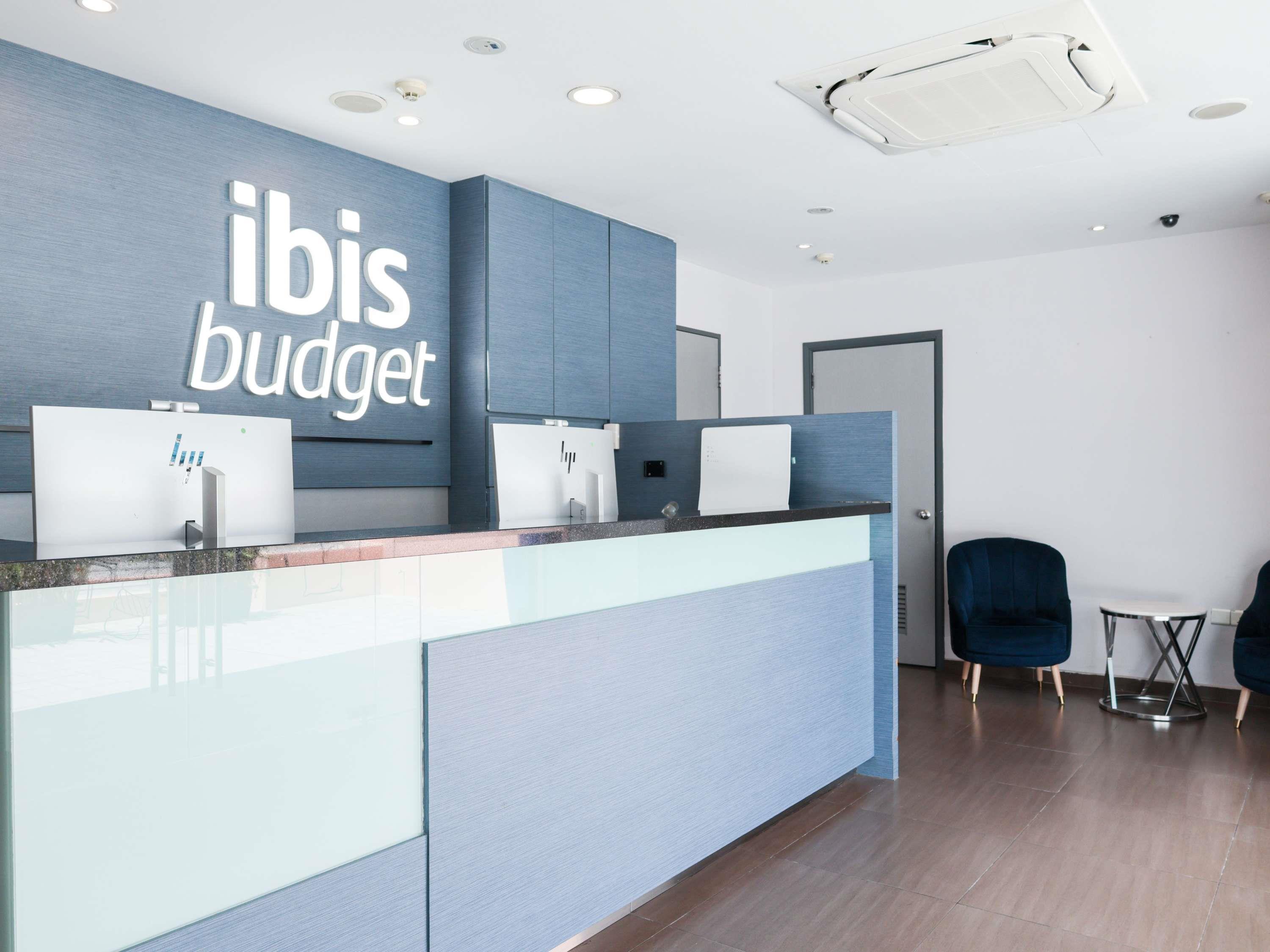 Varios ibis budget Singapore Tulip