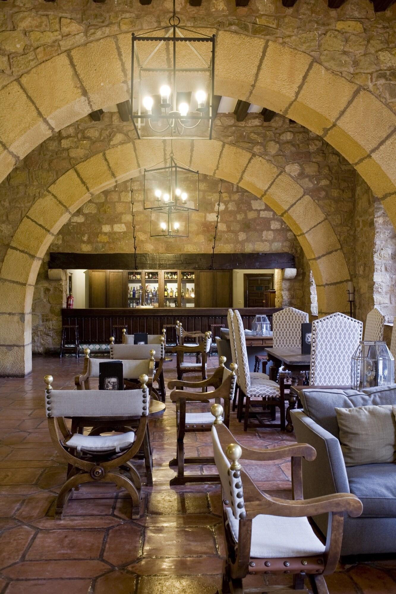 Bar/Salón Parador De Siguenza