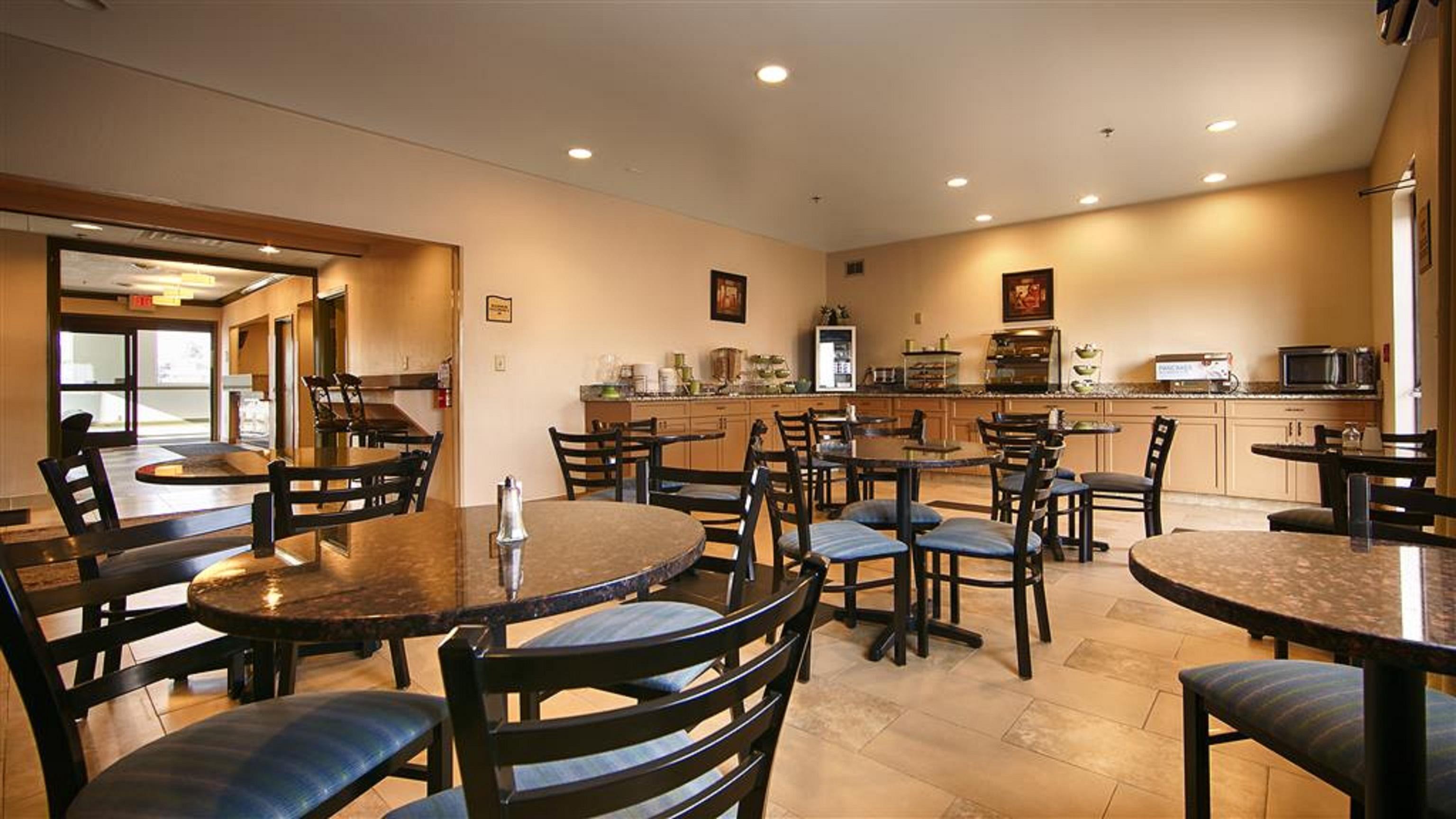 Restaurant Baymont by Wyndham Marion, OH