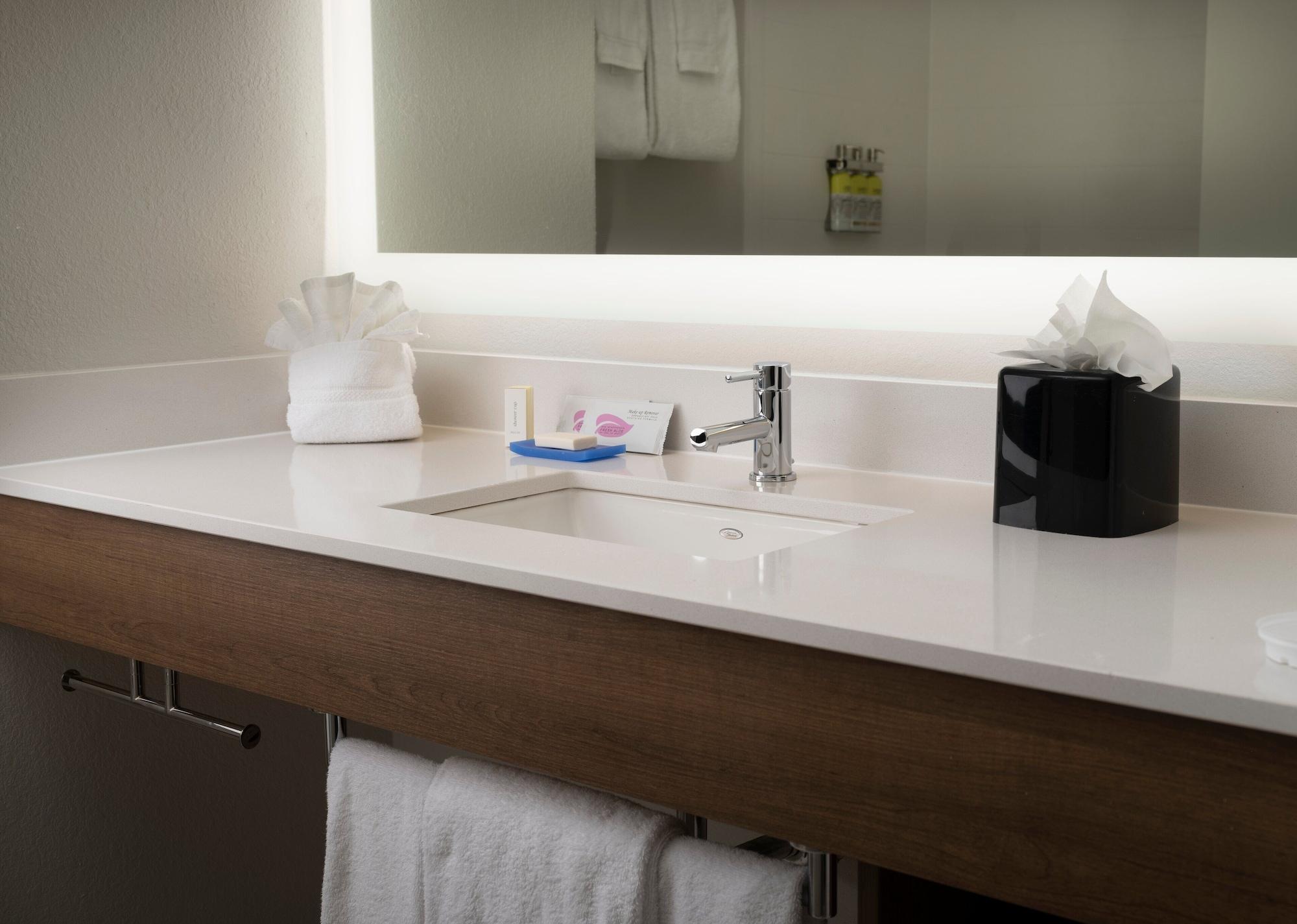 Set de Habitación Holiday Inn Express & Suites Olive Branch by IHG