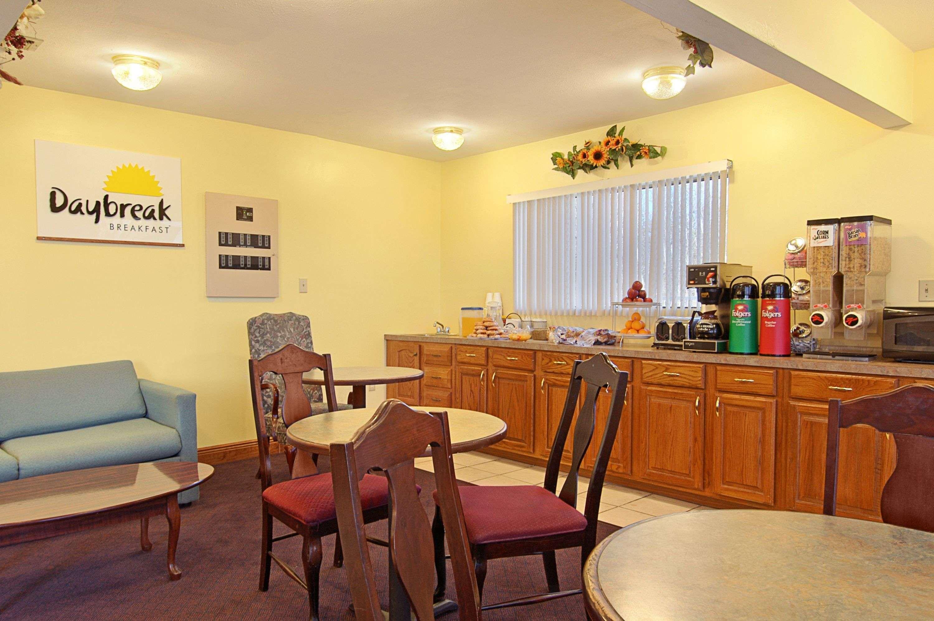 Restaurant Days Inn by Wyndham Ocean Springs