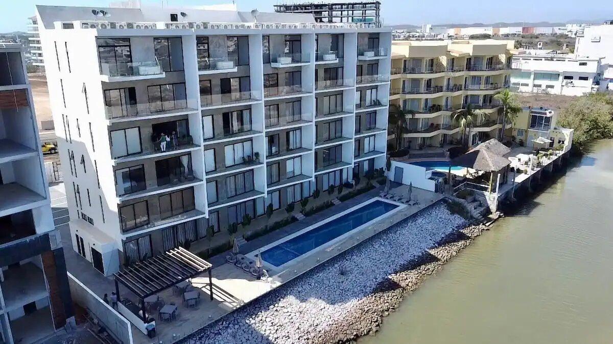 Vista Lobby Condos BV Marina