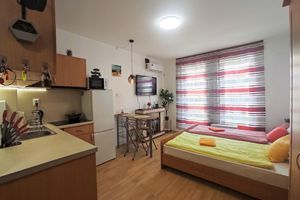 Alquiler Vacacional - Charming 1-bedroom apartment in Nessebar Tankovo with Fireplace, AC, TV and WiFi