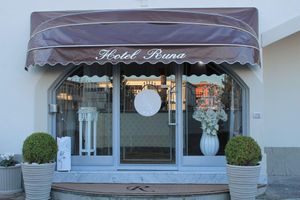 Alojamiento - Runa Hotel