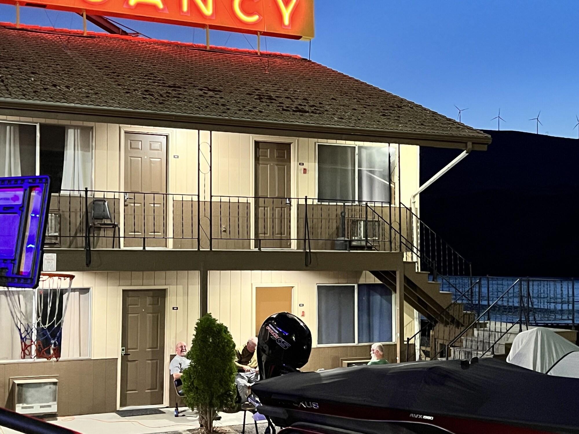 Vista Exterior BIGGS NU-VU MOTEL