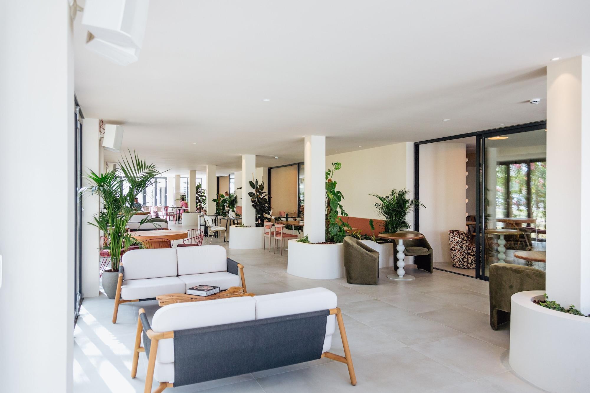 Vista Lobby Pacha Hotel