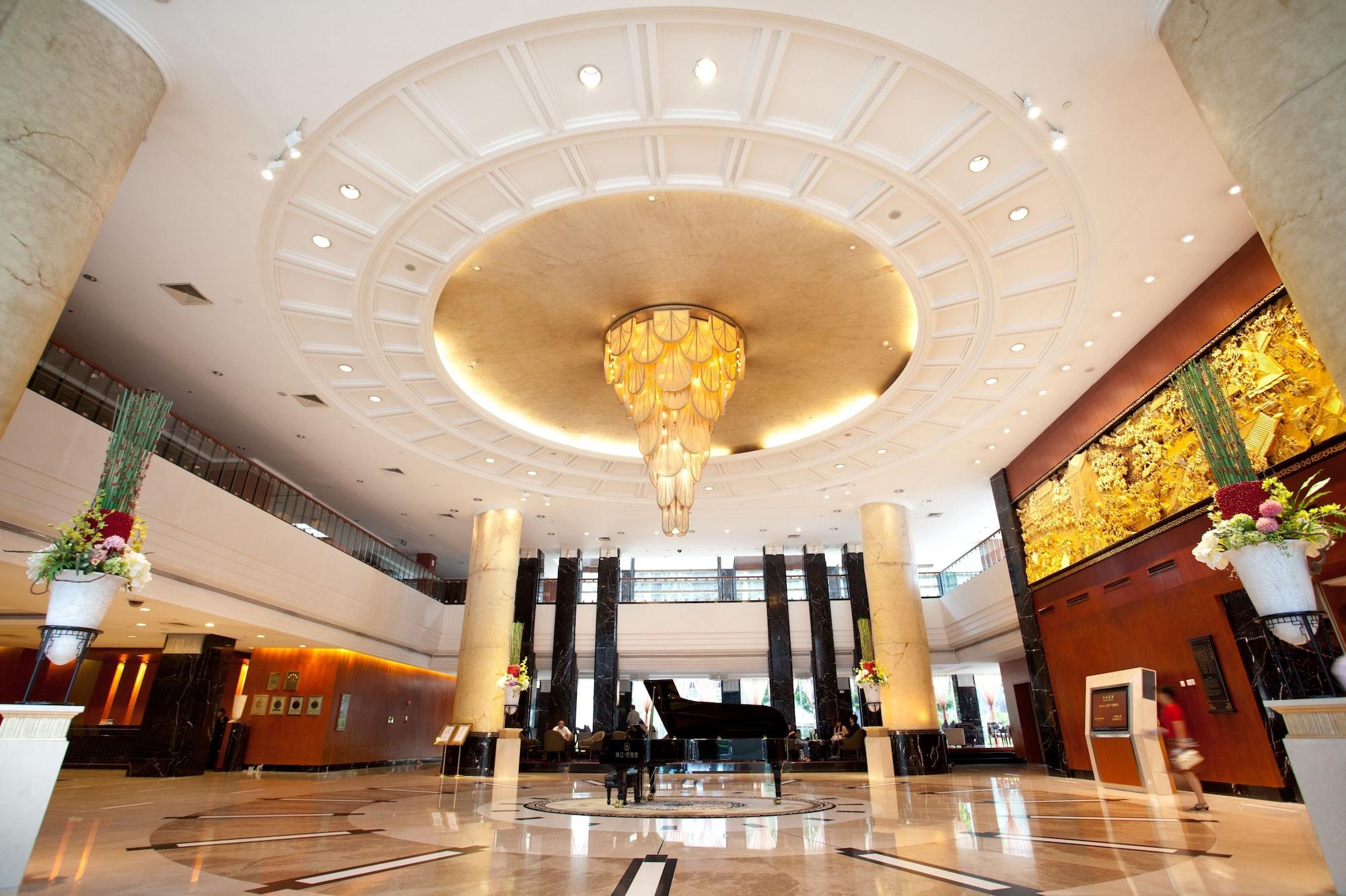 Vista Lobby Dong Fang Hotel Guangzhou