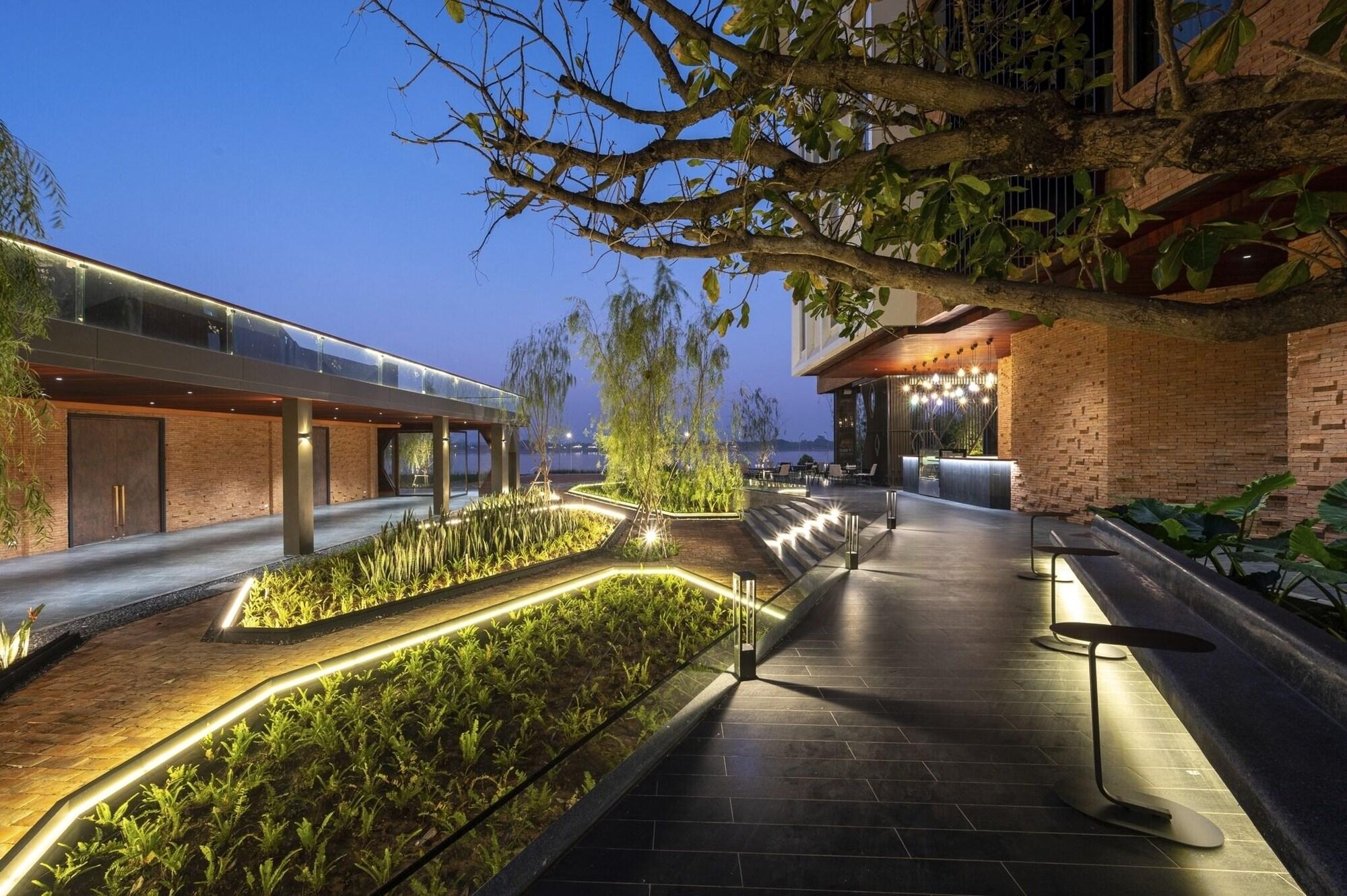Vista Exterior VELA Dhi Nakhon Phanom