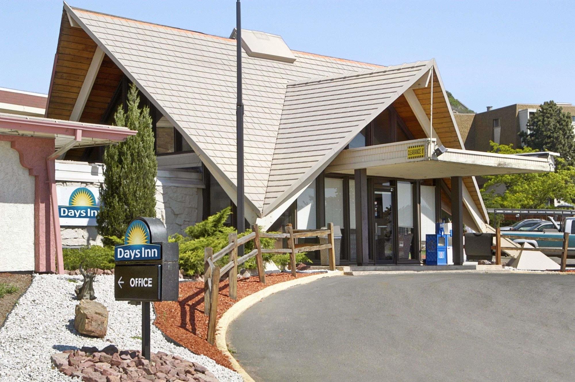 Varios Days Inn by Wyndham Colorado Springs/Garden of the Gods
