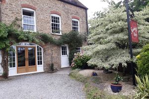 Alojamiento - Stoneleigh Barn B&B