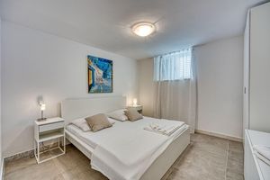 Alquiler Vacacional - Island Oasis One Bedroom Suite 2, Supetar, Croatia