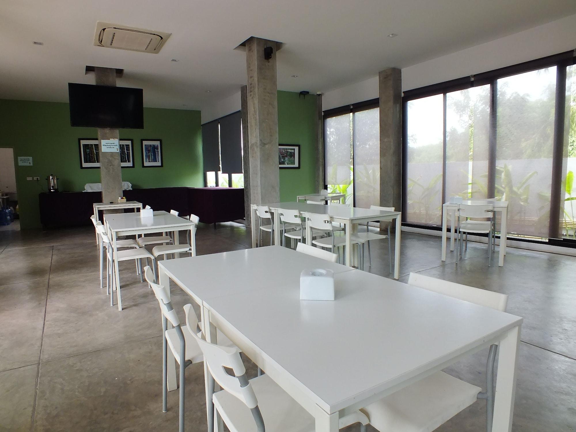 Restaurant Hub de Leaf Rayong