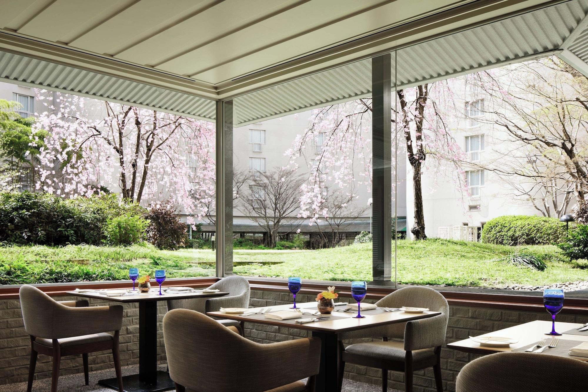 Restaurant The Prince Kyoto Takaragaike, Autograph Collection