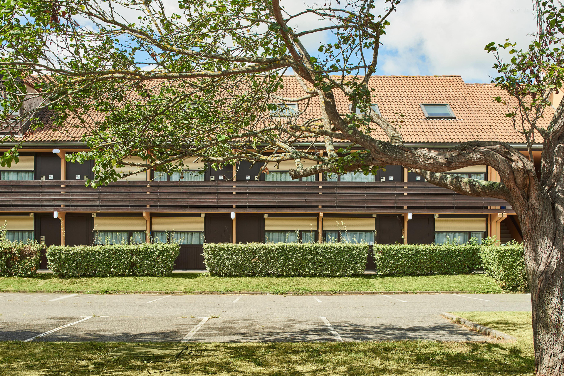Vista Exterior Kyriad Tarbes - Bastillac