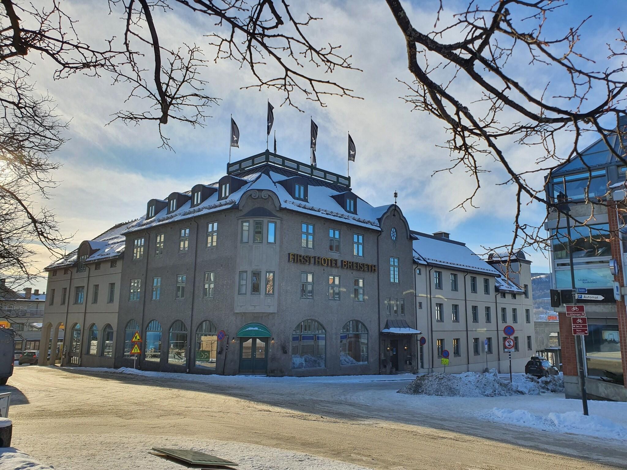 Vista Exterior Hotel Breiseth