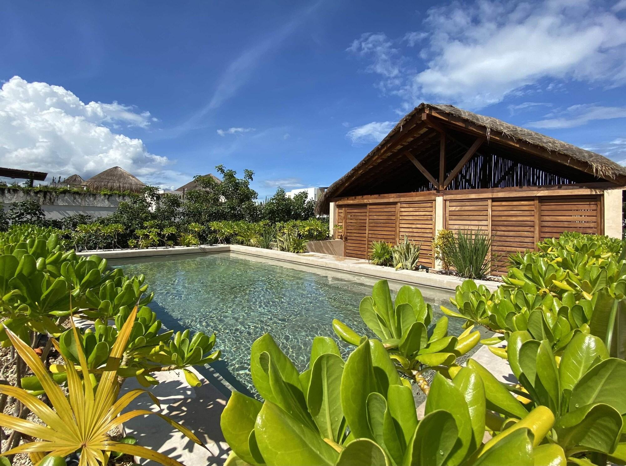 Varios Estela Tulum by The Spot Rentals