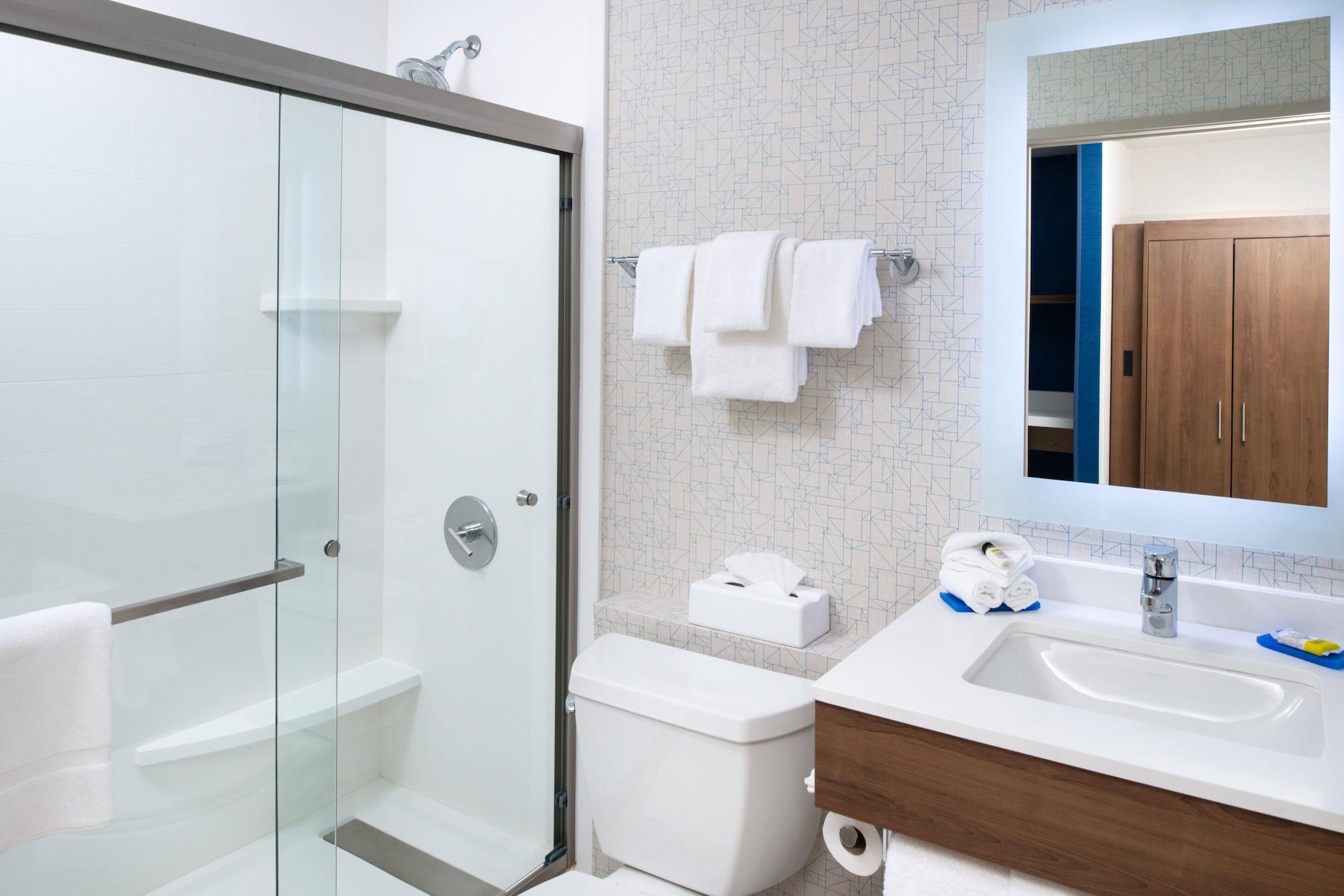Equipamiento de Habitación Holiday Inn Express Los Angeles Downtown West by IHG